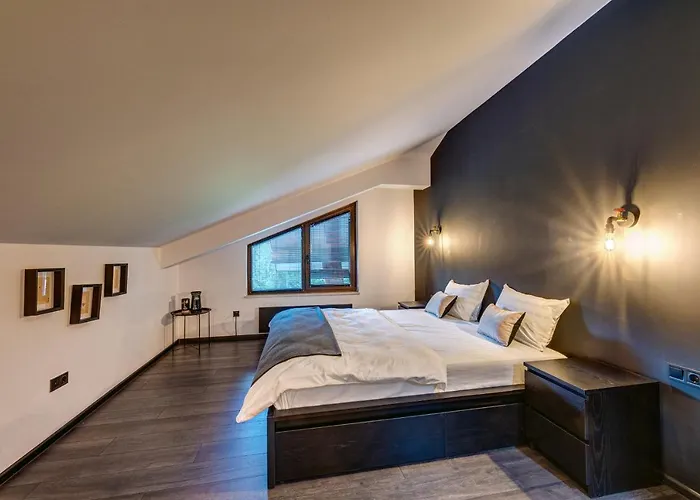 Black Box Apartment Smolyan