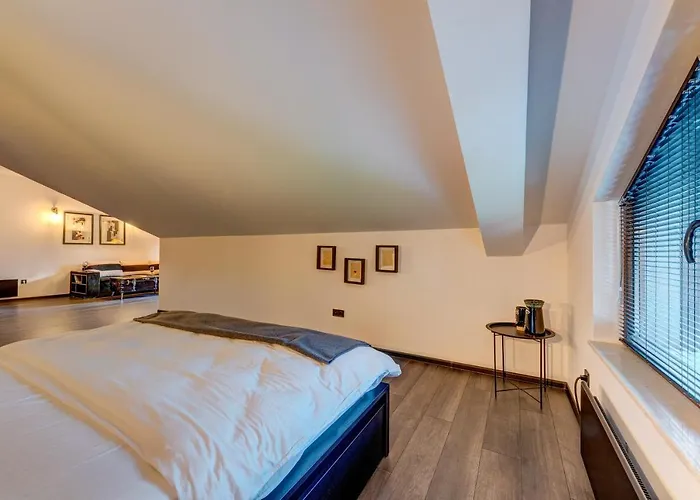 Black Box Apartment *